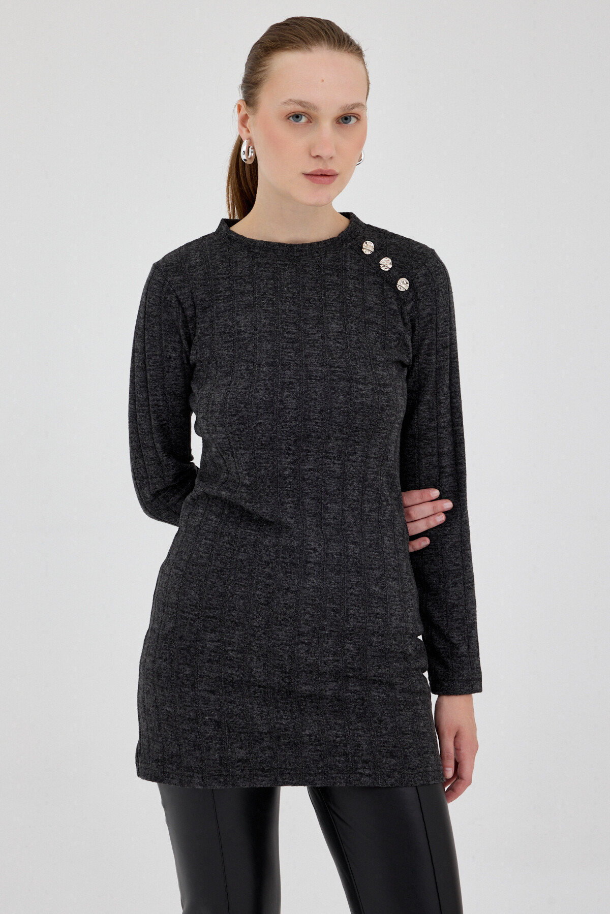 Siyah Düğme Detaylı Çizgili Triko Tunik 8132A - 2