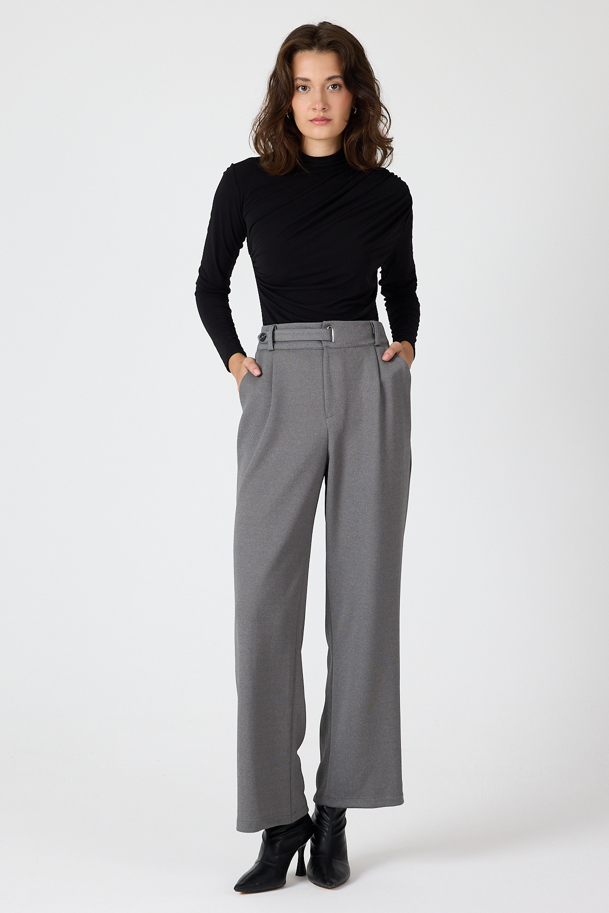 Antrasit Kemerli Yüksek Bel Bol Paça Kadın Pantolon 8147A - RAYS