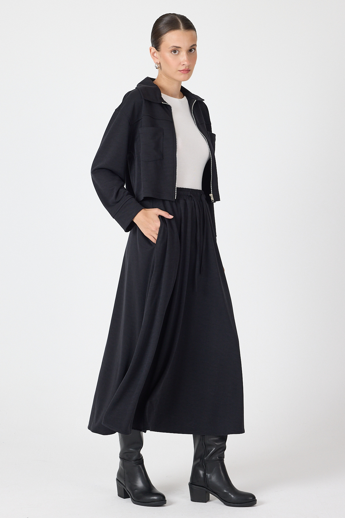 Siyah Yumuşak Dokulu Ceket Etek Takım 8150A - 7