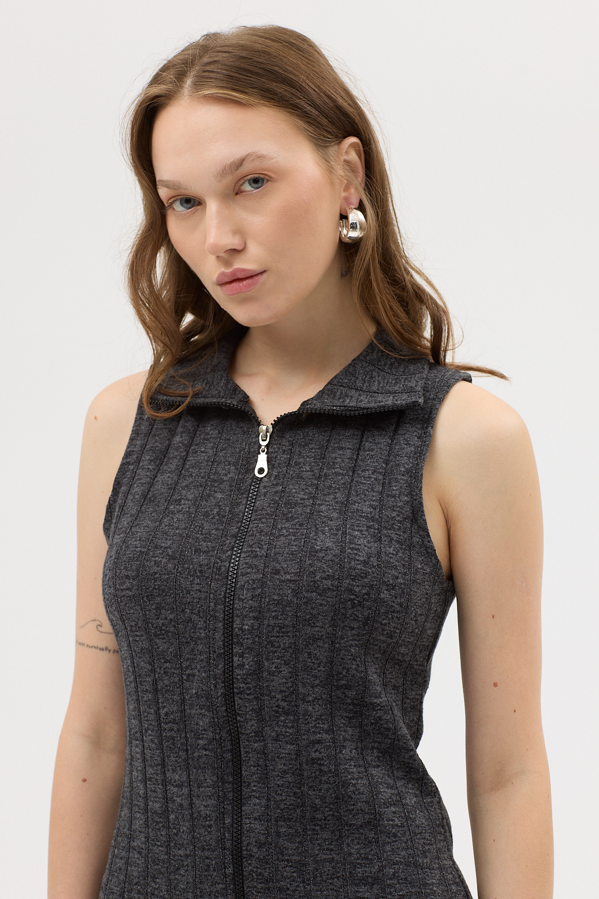 Siyah Fermuarlı Dik Yaka Triko Elbise 8152A - 4