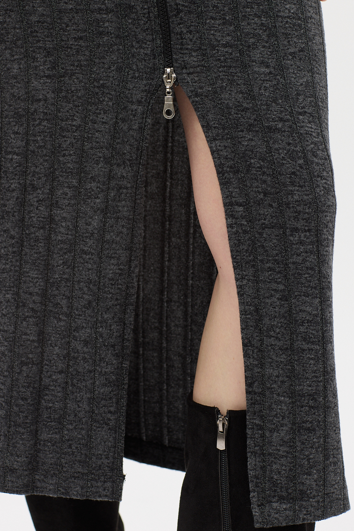 Siyah Fermuarlı Dik Yaka Triko Elbise 8152A - 7