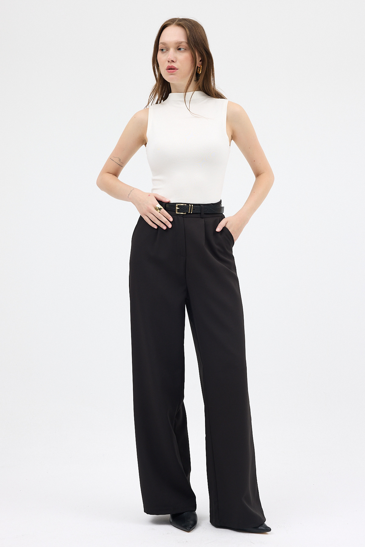 Ekru Kadın Kolsuz Yüksek Yaka Body 8155A - RAYS