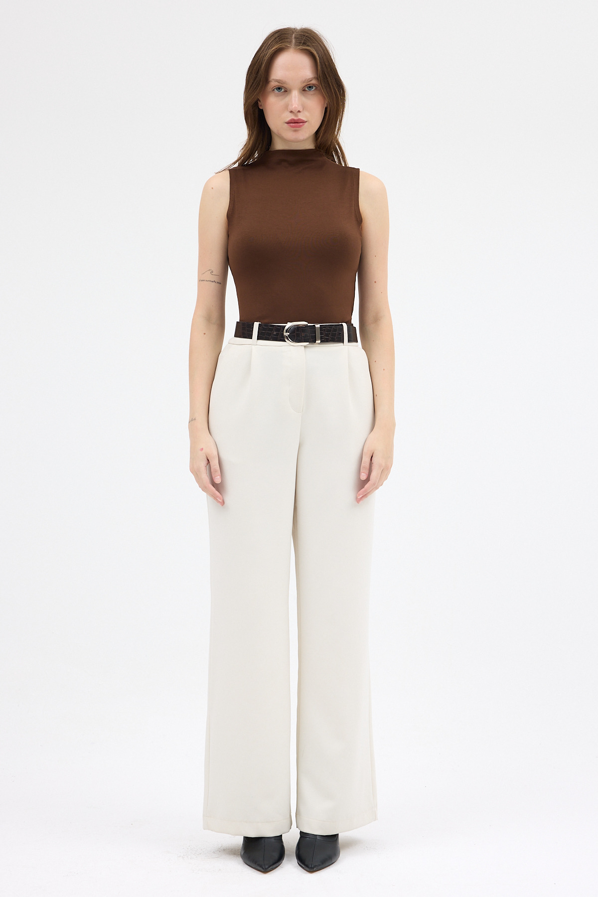 Kahve Kadın Kolsuz Yüksek Yaka Body 8155A - RAYS