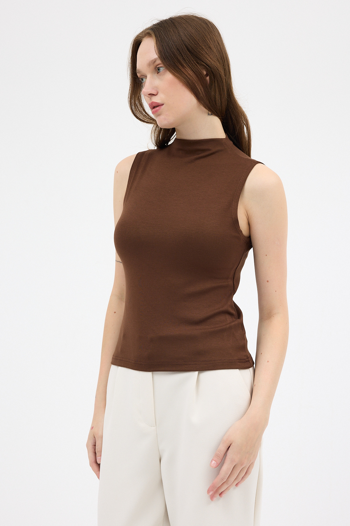 Kahve Kadın Kolsuz Yüksek Yaka Body 8155A - 2