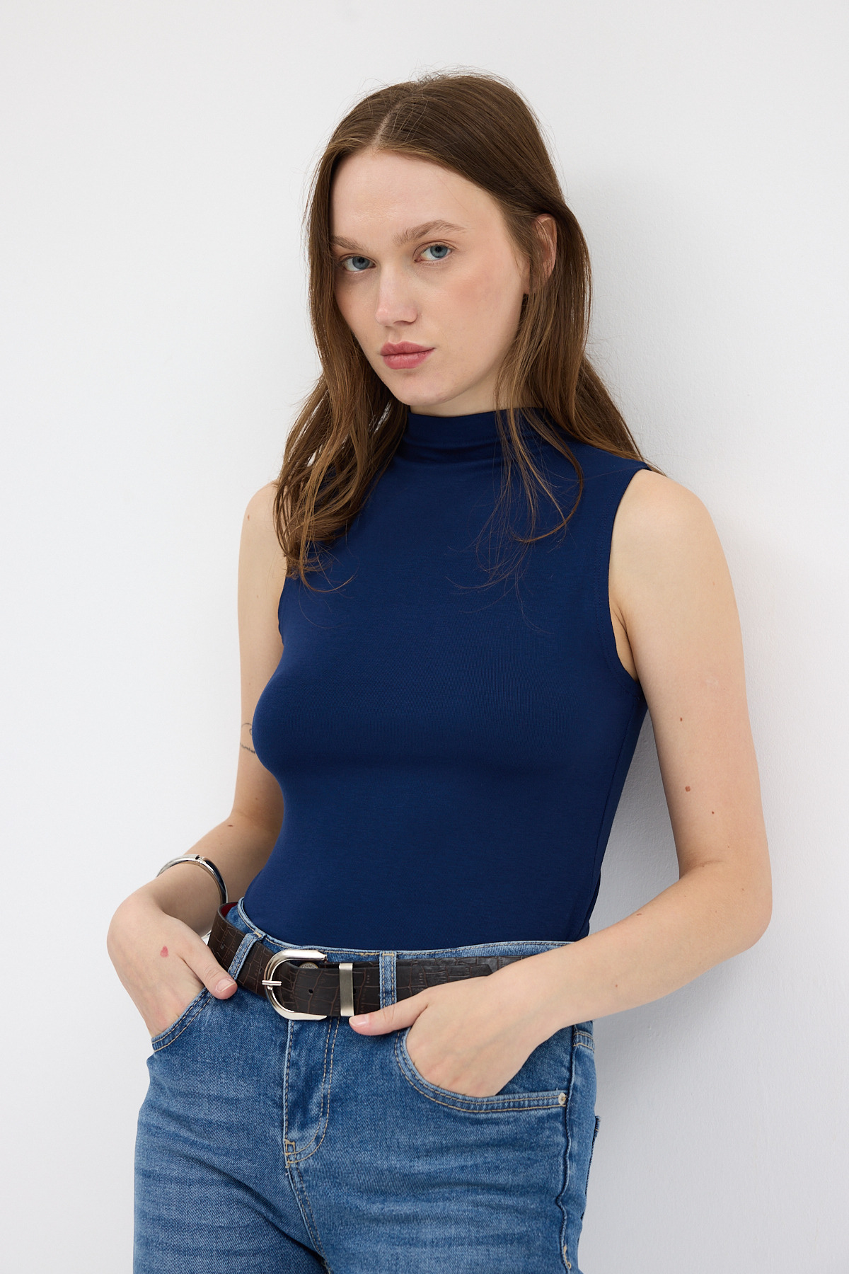 Laci Kadın Kolsuz Yüksek Yaka Body 8155A 