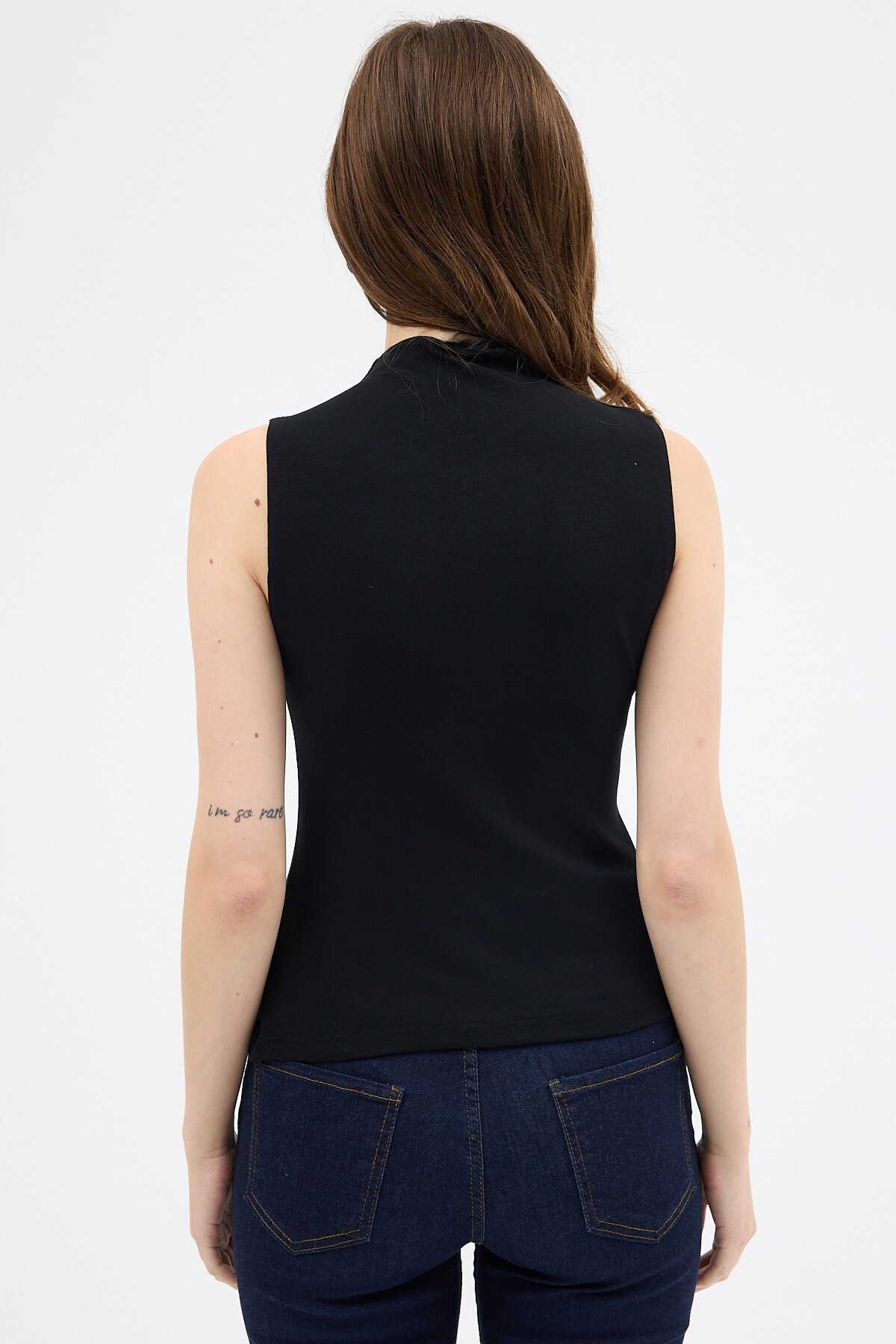 Siyah Kadın Kolsuz Yüksek Yaka Body 8155A - 5