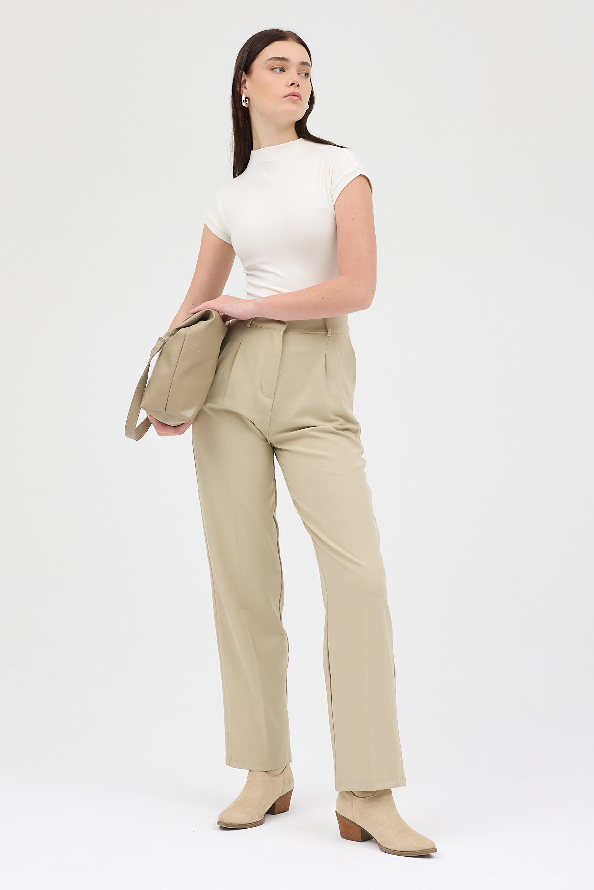 Ekru Dik Yaka Kısa Kol Body 8174A - 3