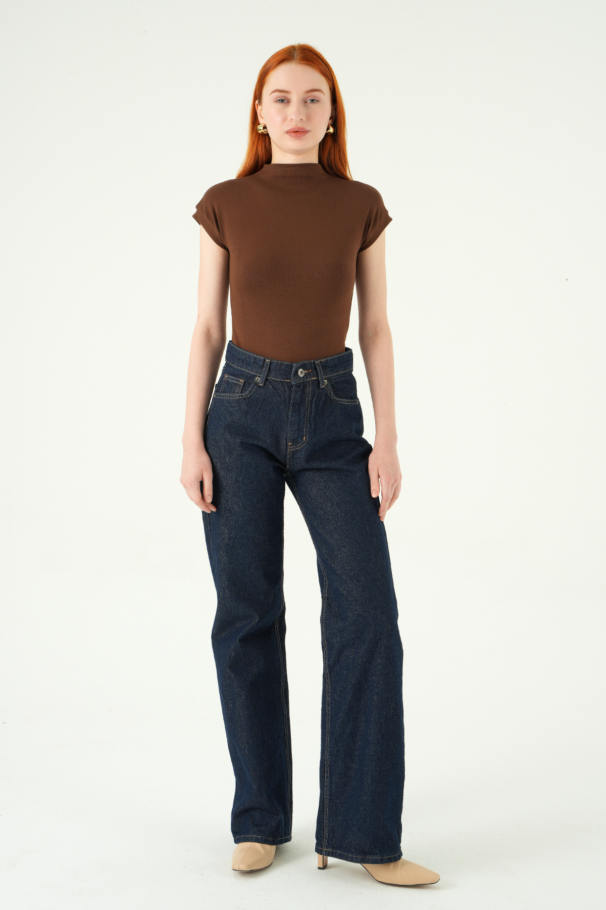 Kahve Dik Yaka Kısa Kol Body 8174A - 3