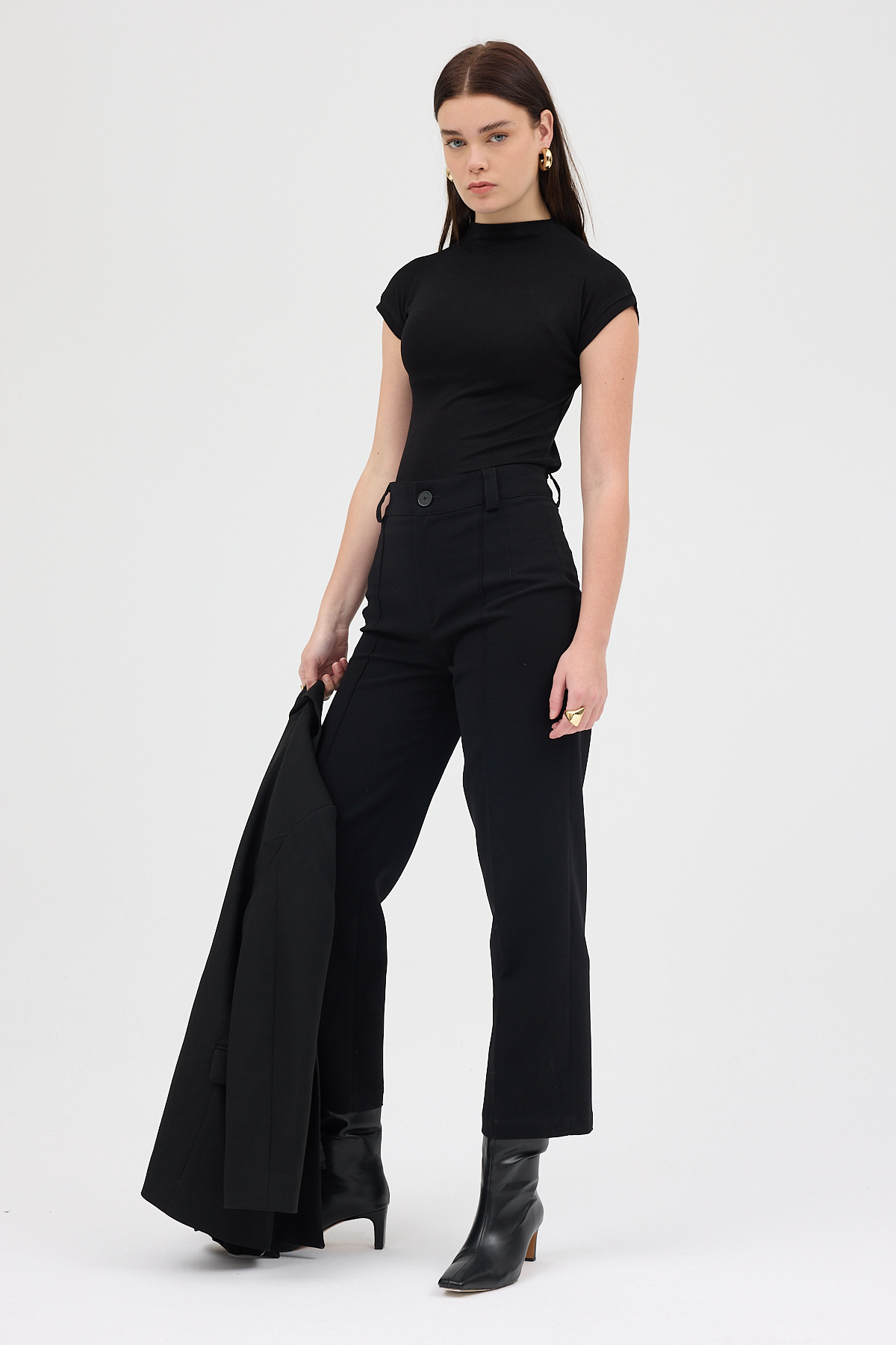 Siyah Dik Yaka Kısa Kol Body 8174A - 7