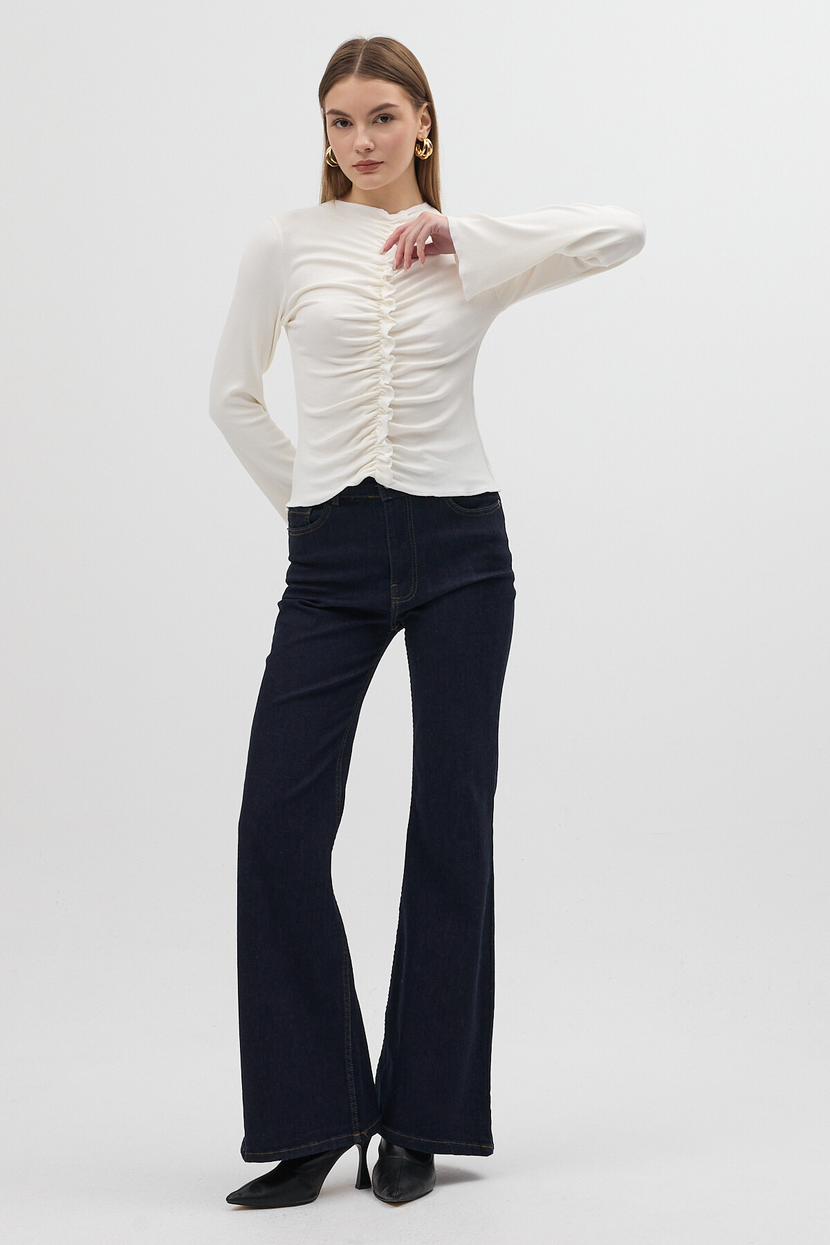 Ekru Ön Büzgülü Uzun Kollu Bluz 8178A - 5