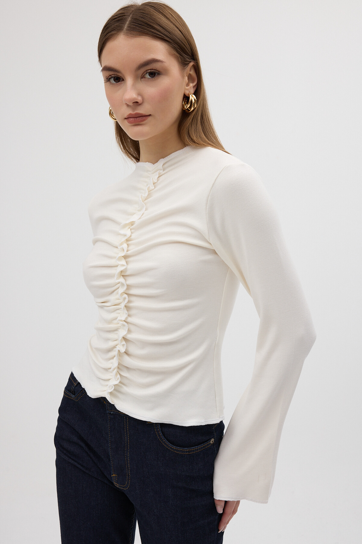 Ekru Ön Büzgülü Uzun Kollu Bluz 8178A - 2