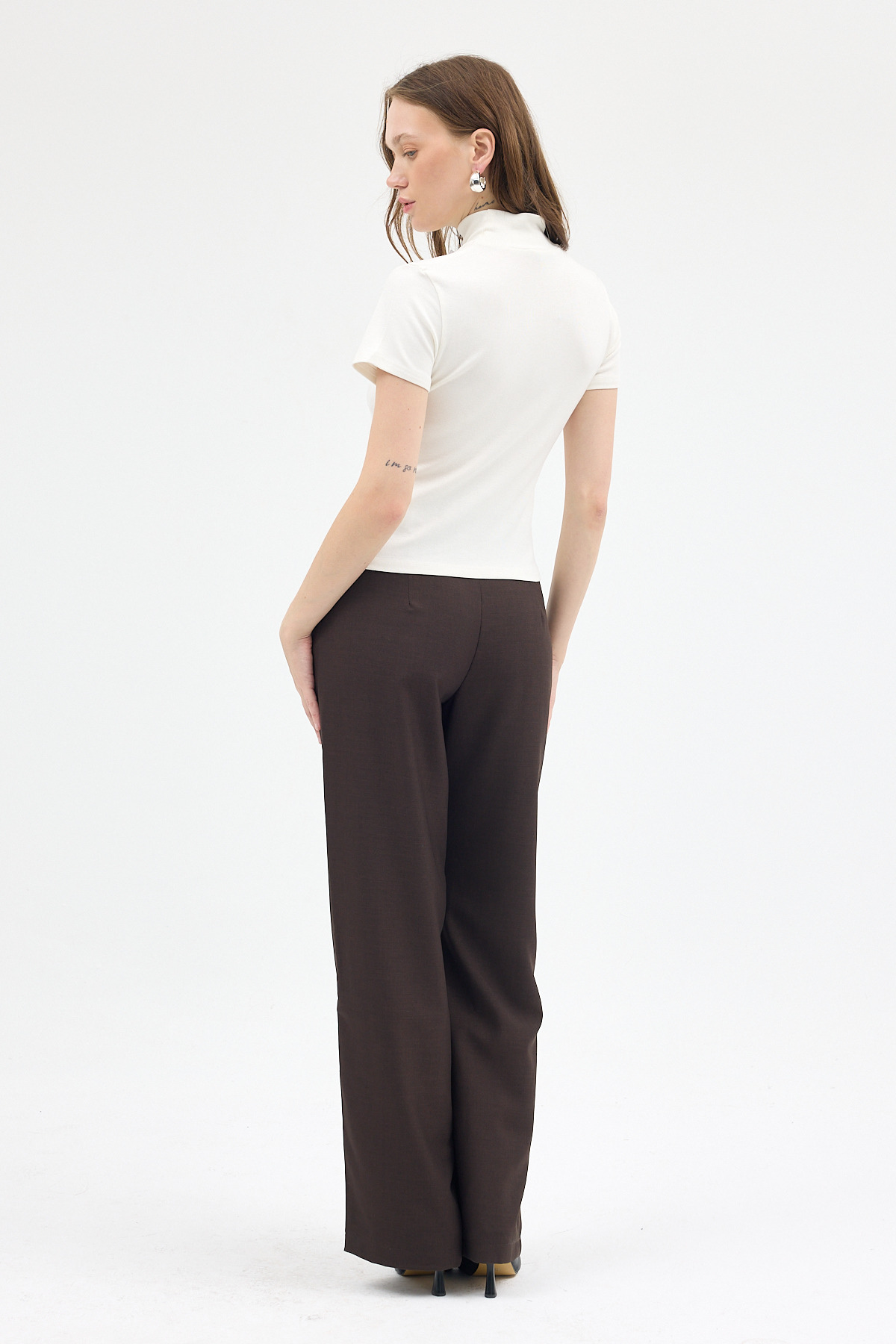 Ekru Yumuşak Dokulu Fiyonk Detaylı Yüksek Yaka Kadın Bluz 8184A - 6