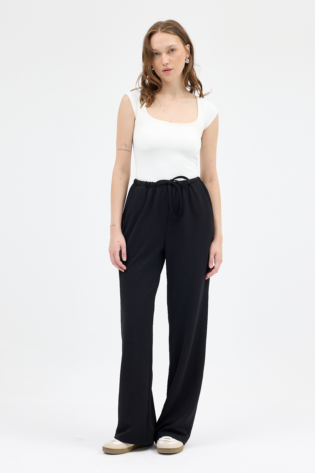 Siyah Bel Lastikli Bol Paça Kadın Pantolon 8194A - RAYS