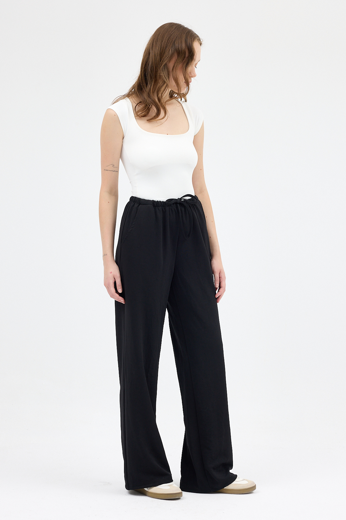 Siyah Bel Lastikli Bol Paça Kadın Pantolon 8194A - RAYS