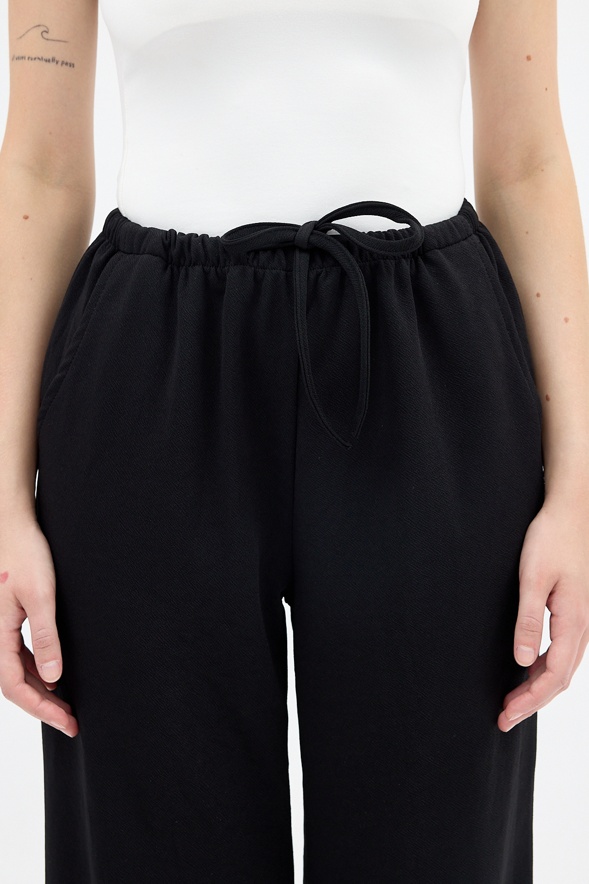 Siyah Bel Lastikli Bol Paça Kadın Pantolon 8194A - 4