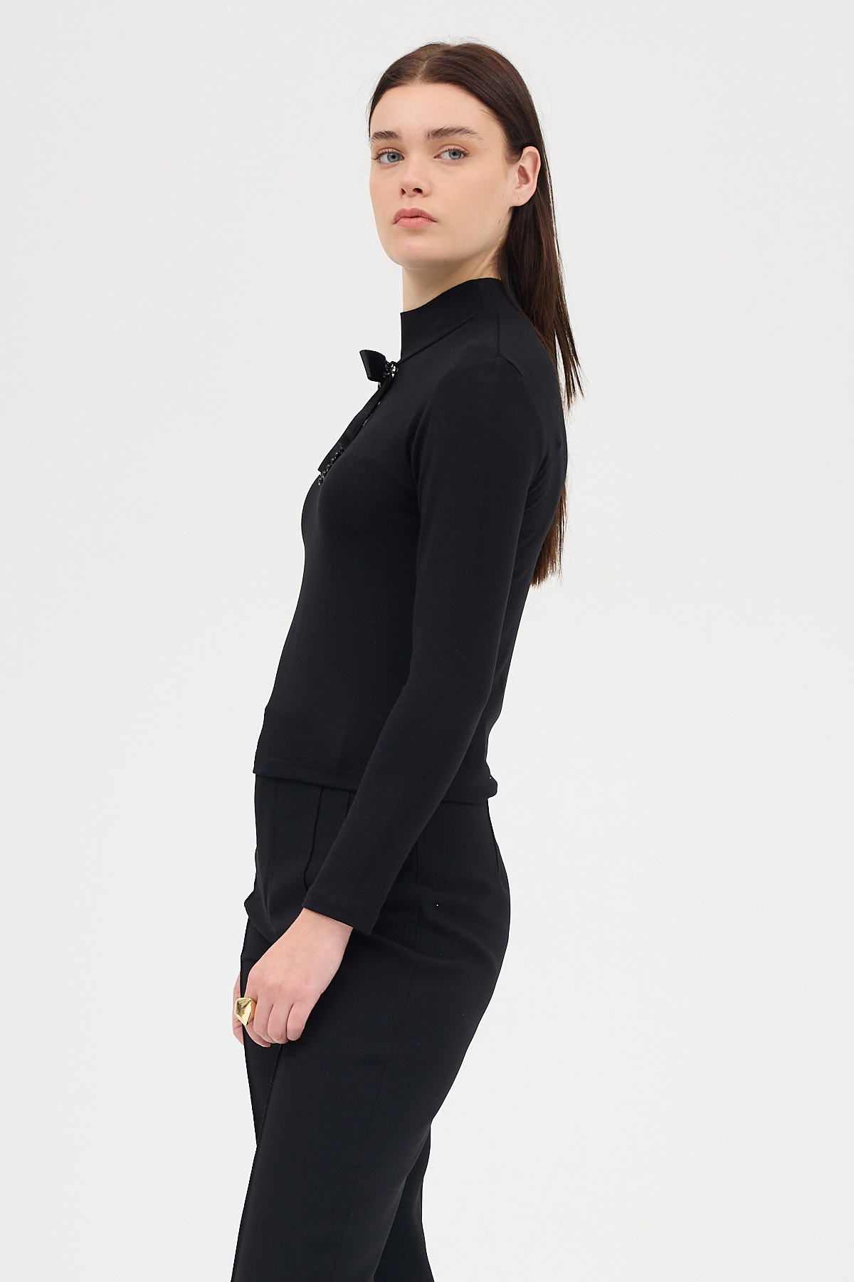 Siyah Bronşlu Uzun Kol Bluz 8197A - RAYS (1)