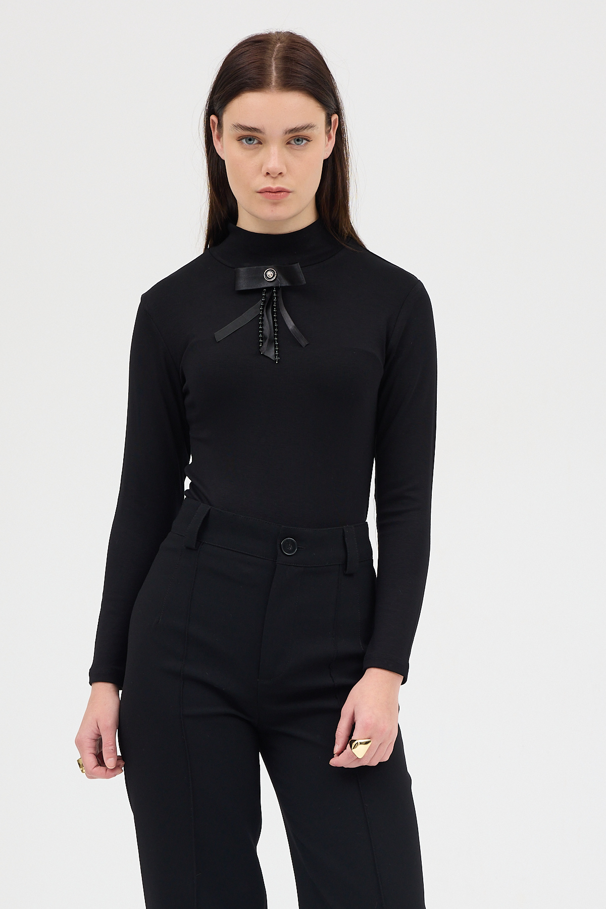 Siyah Bronşlu Uzun Kol Bluz 8197A - 6