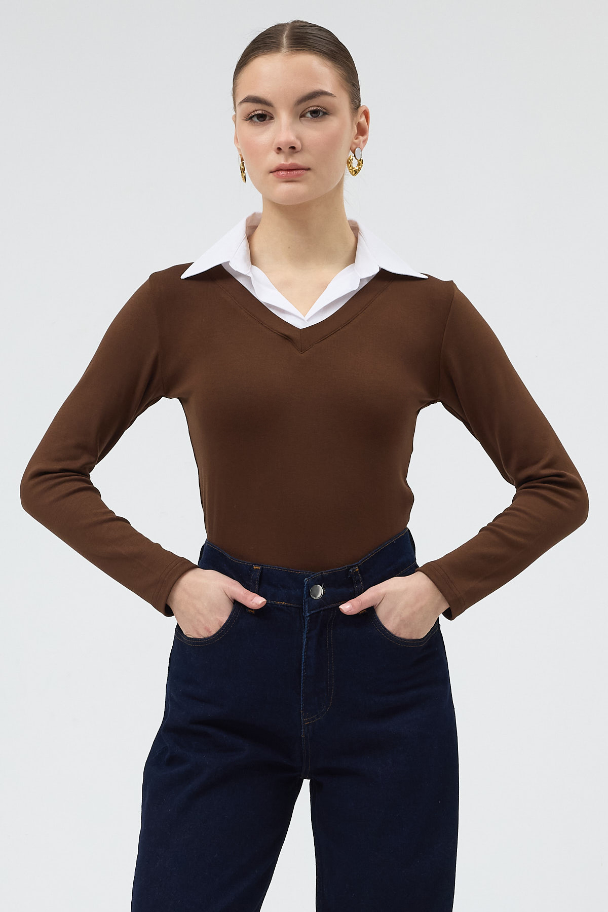 Kahverengi Yumuşak Dokulu Gömlek Yaka Görünümlü Bluz 8198A 