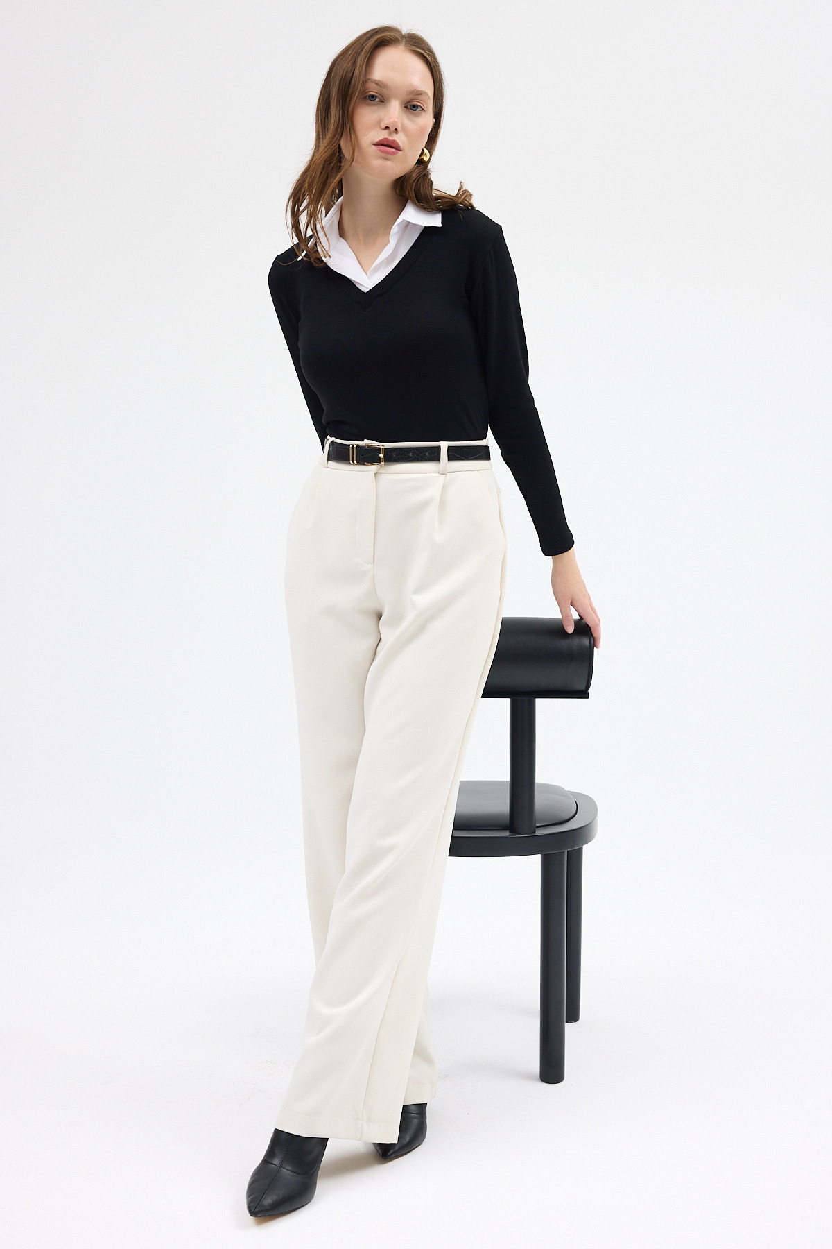 Siyah Yumuşak Dokulu Gömlek Yaka Görünümlü Bluz 8198A - 7