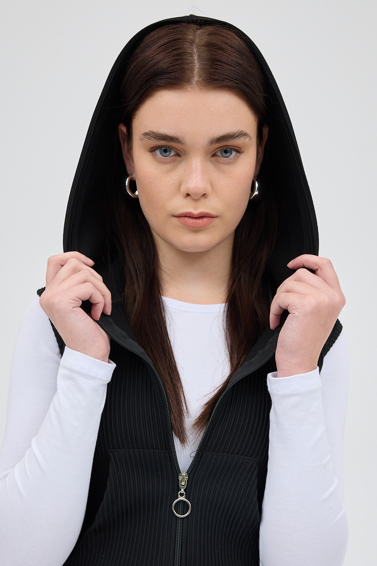 Siyah Fermuarlı Sıfır Kol Kadın Yelek 8201A - RAYS