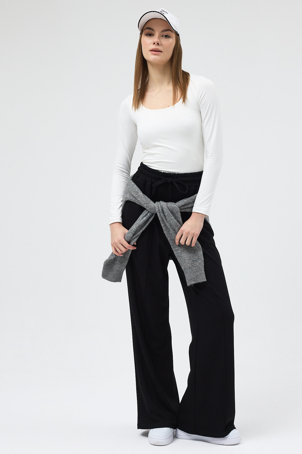 Siyah Bel Lastikli Geniş Paça Kadın Eşofman Altı 9218M - 6