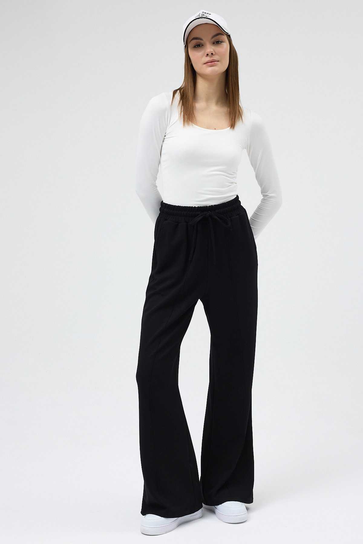 Siyah Bel Lastikli Geniş Paça Kadın Eşofman Altı 9218M - RAYS