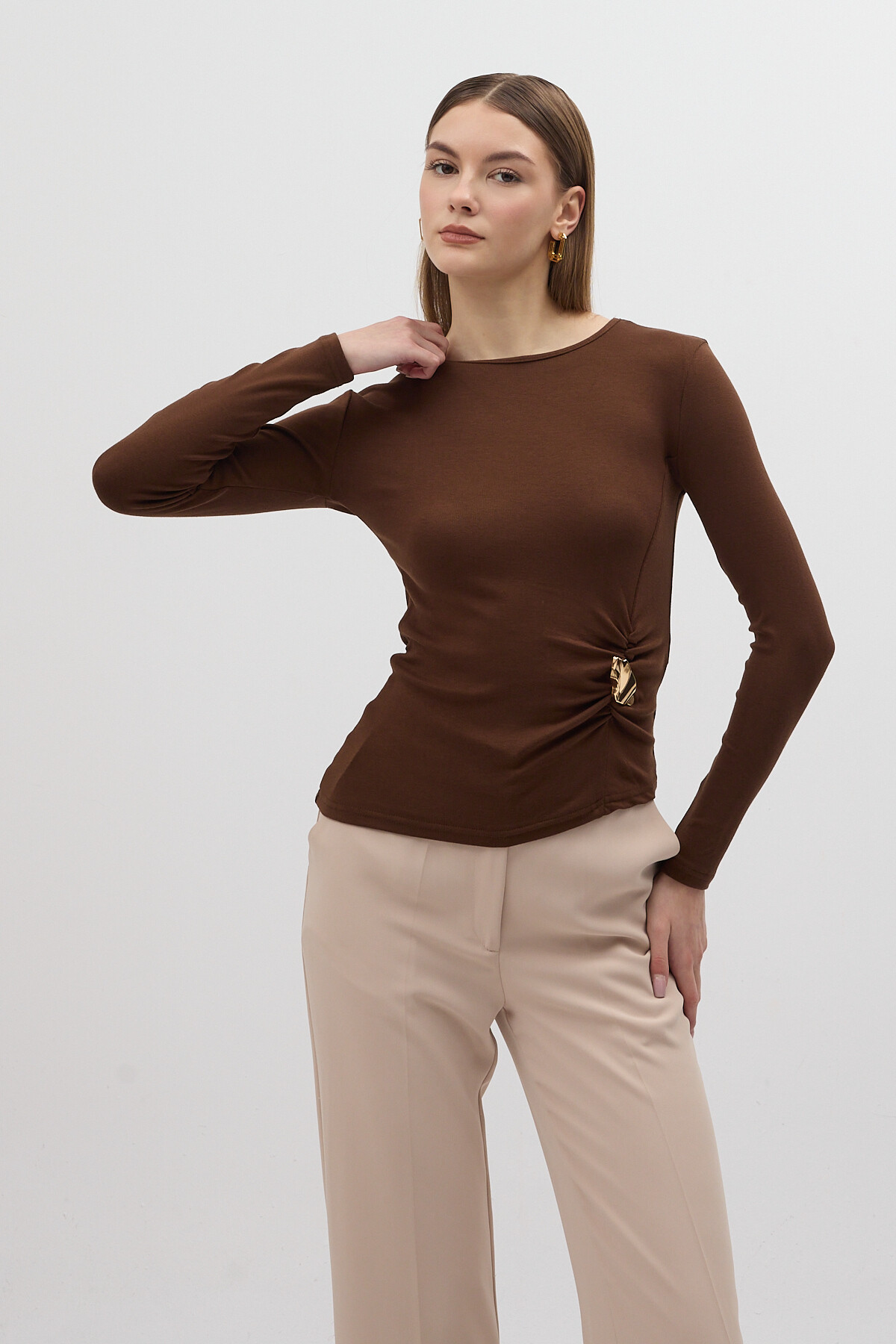 Kahverengi Bel Toka Detaylı Uzun Kollu Bluz 8221A - 2