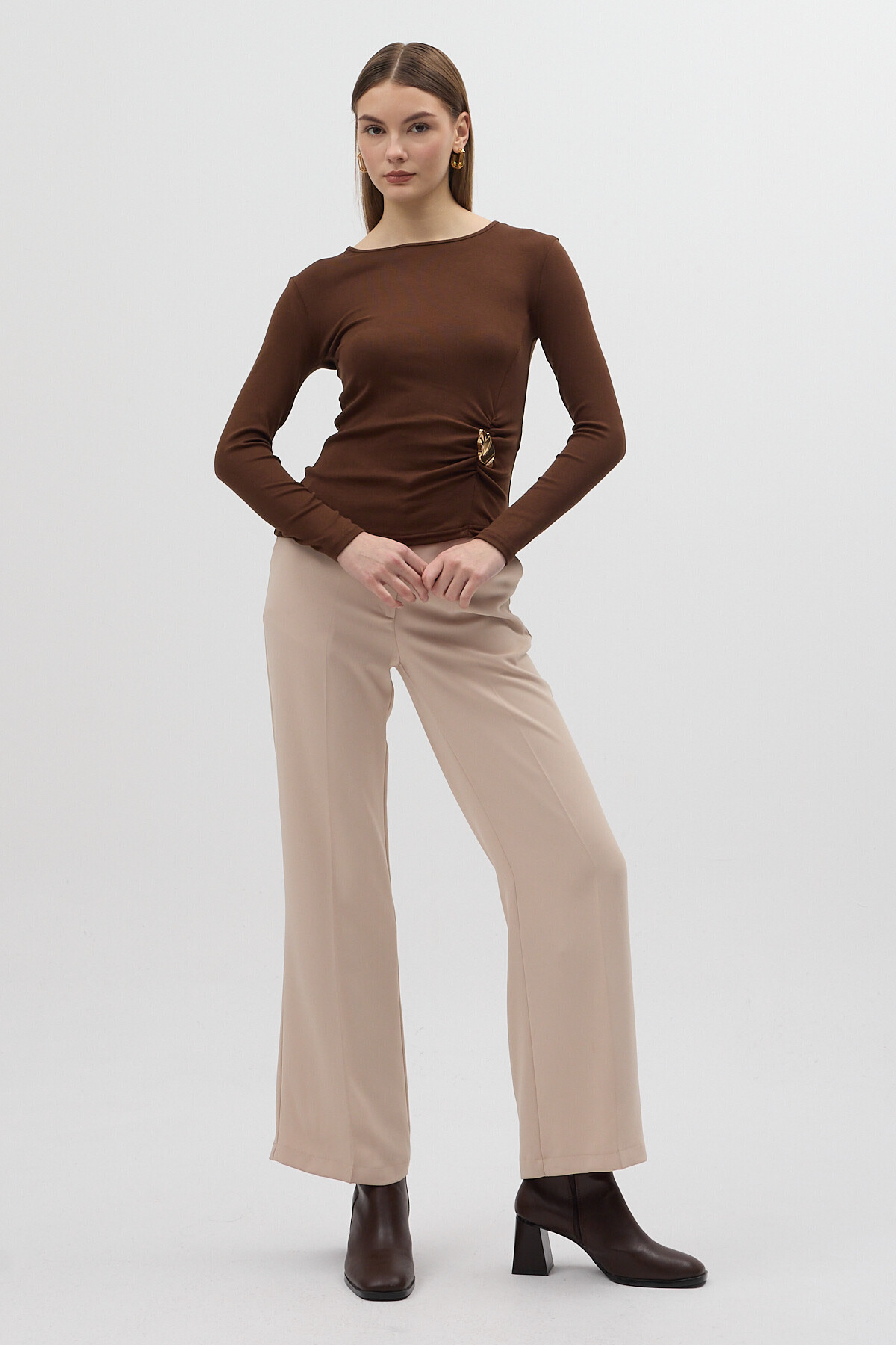 Kahverengi Bel Toka Detaylı Uzun Kollu Bluz 8221A - 3