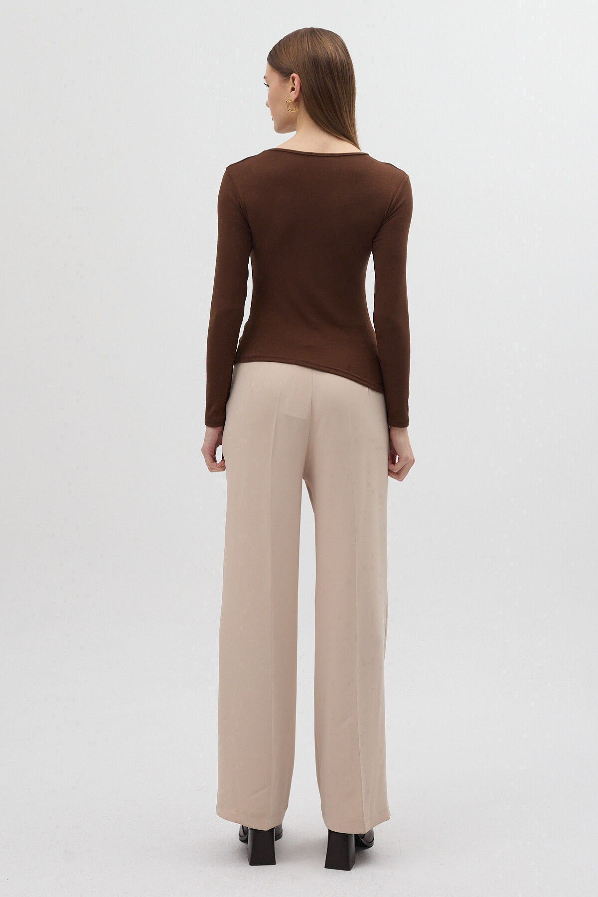 Kahverengi Bel Toka Detaylı Uzun Kollu Bluz 8221A - 5