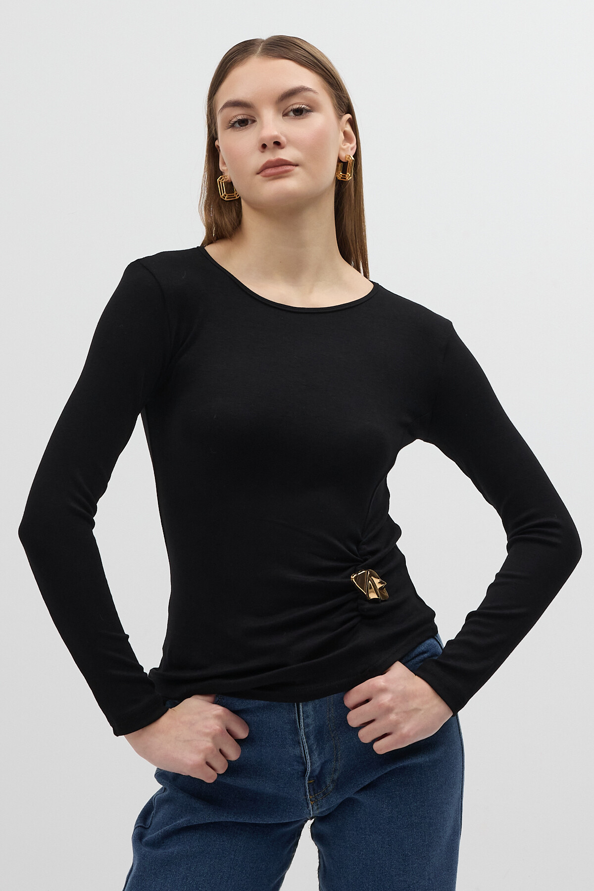 Siyah Bel Toka Detaylı Uzun Kollu Bluz 8221A - 2