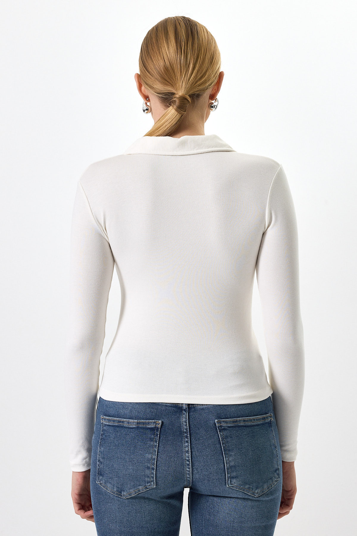 Ekru Polo Yaka Düğmeli Uzun Kollu Bluz 8222A - 5