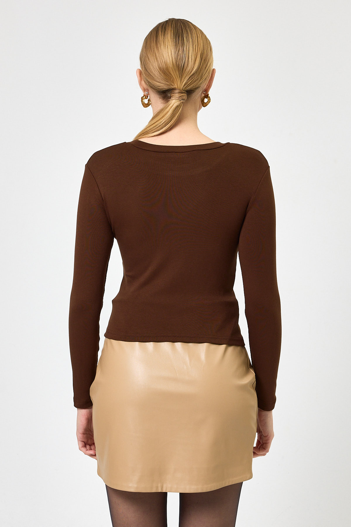 Kahverengi Uzun Kollu Bisiklet Yaka Dikiş Detaylı Kadın Body 8223A - 5