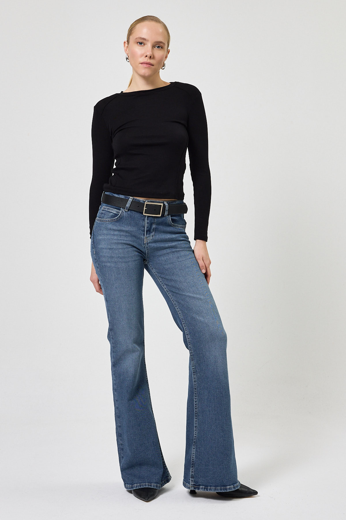 Siyah Uzun Kollu Bisiklet Yaka Dikiş Detaylı Kadın Body 8223A - 3