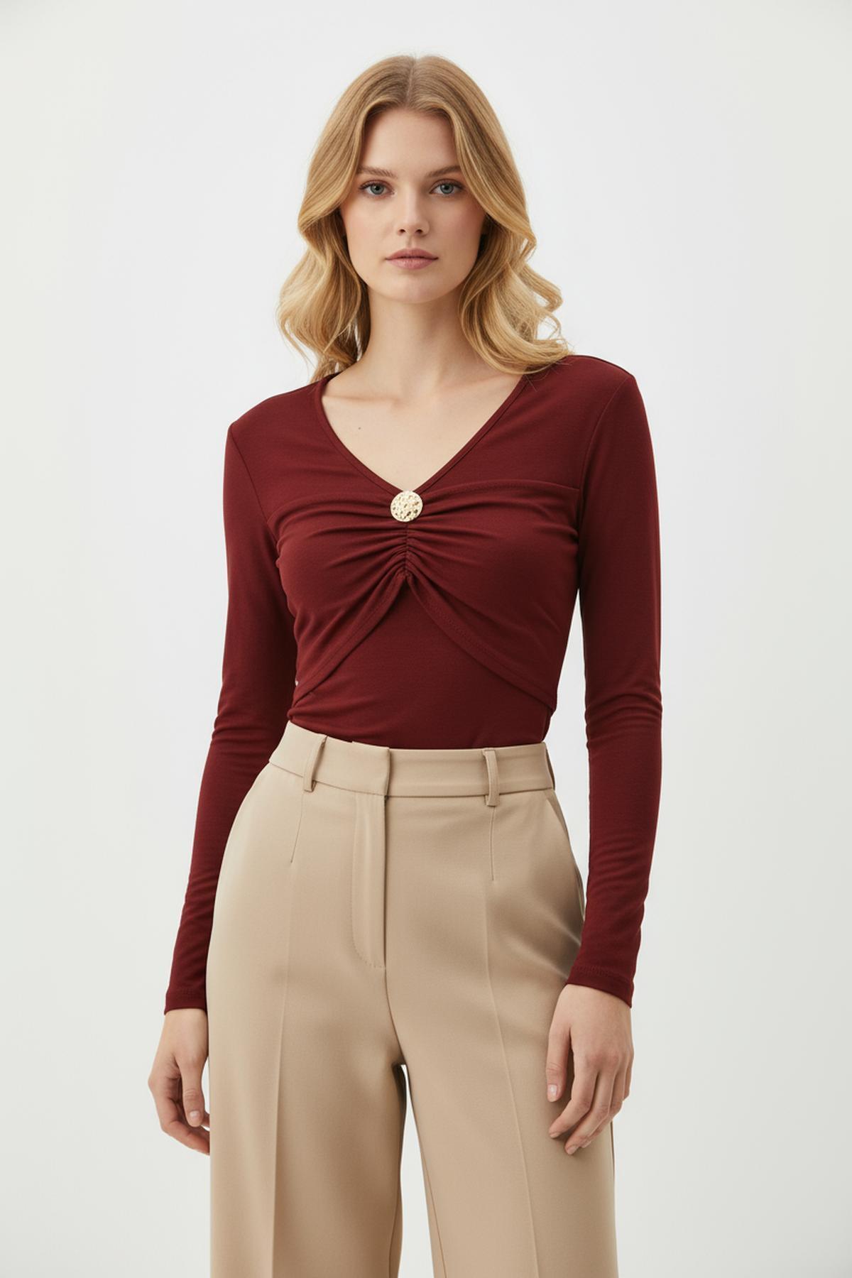 8226A V Yaka Ön Düğme Detay Bluz Bordo - 1
