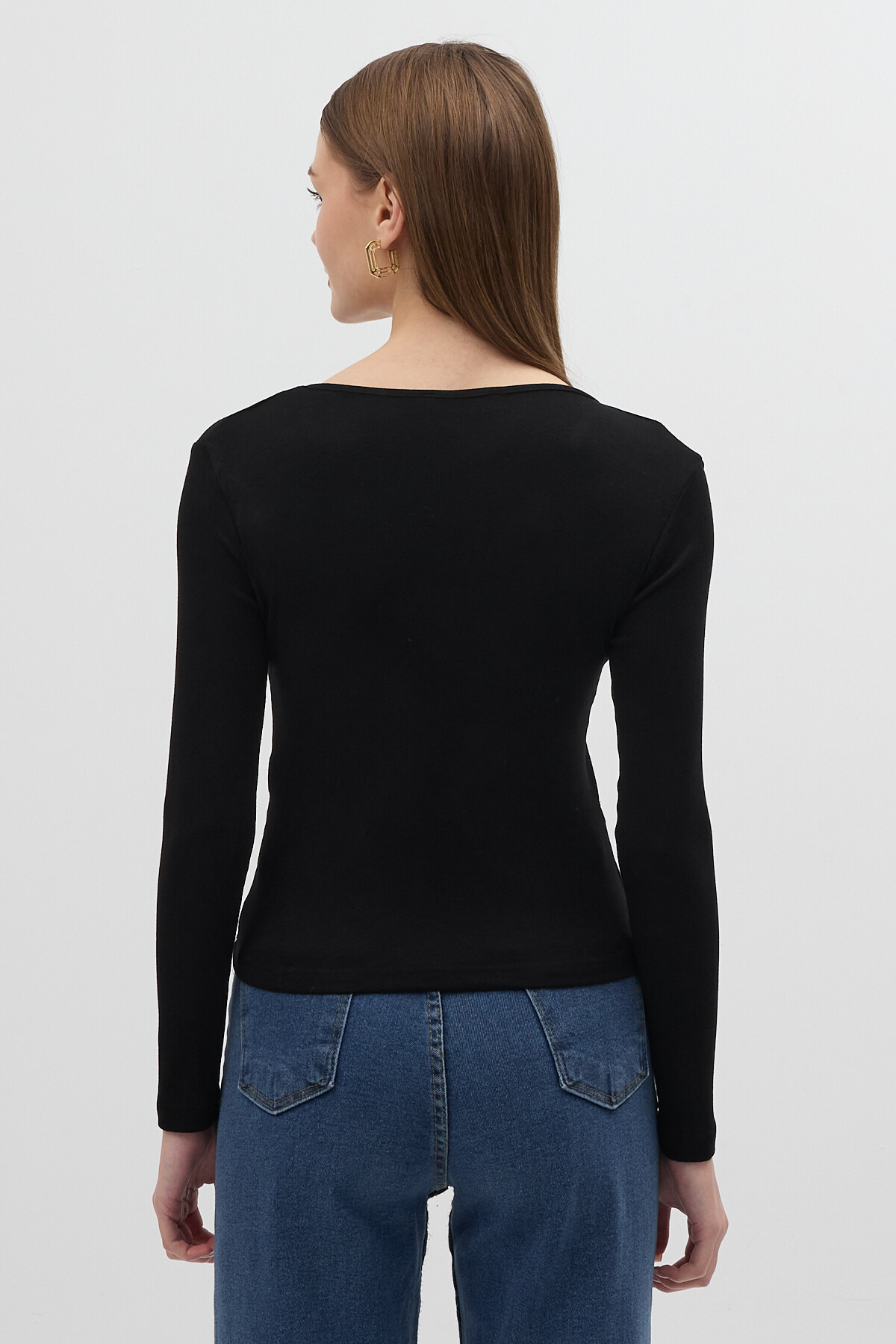 Siyah V Yaka Ön Düğme Detaylı Bluz 8226A - 4
