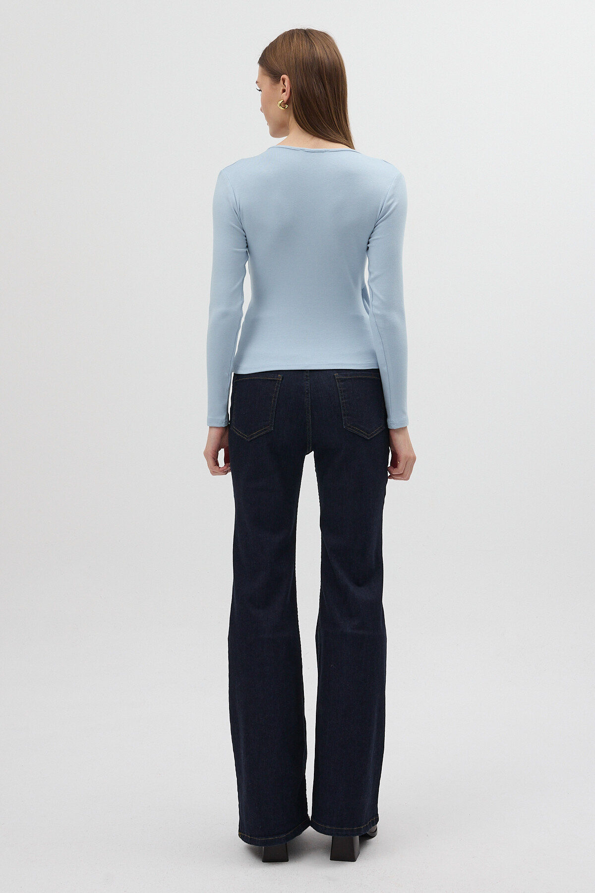 Mavi Aksesuarlı Kruvaze Yaka Uzun Kollu Bluz 8227A - 5