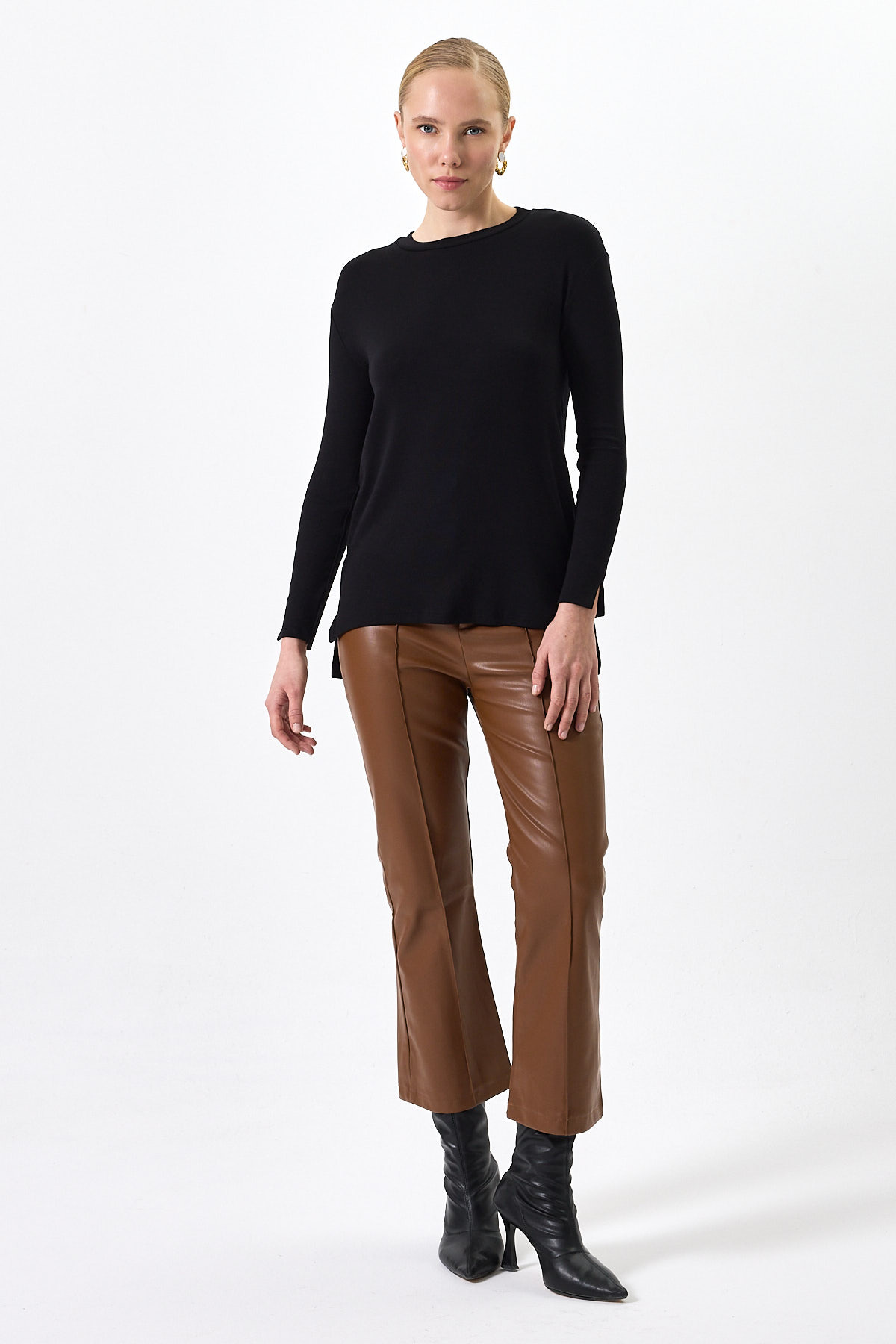 Siyah Bisiklet Yaka Yan Yırtmaçlı Tunik 8229A - RAYS