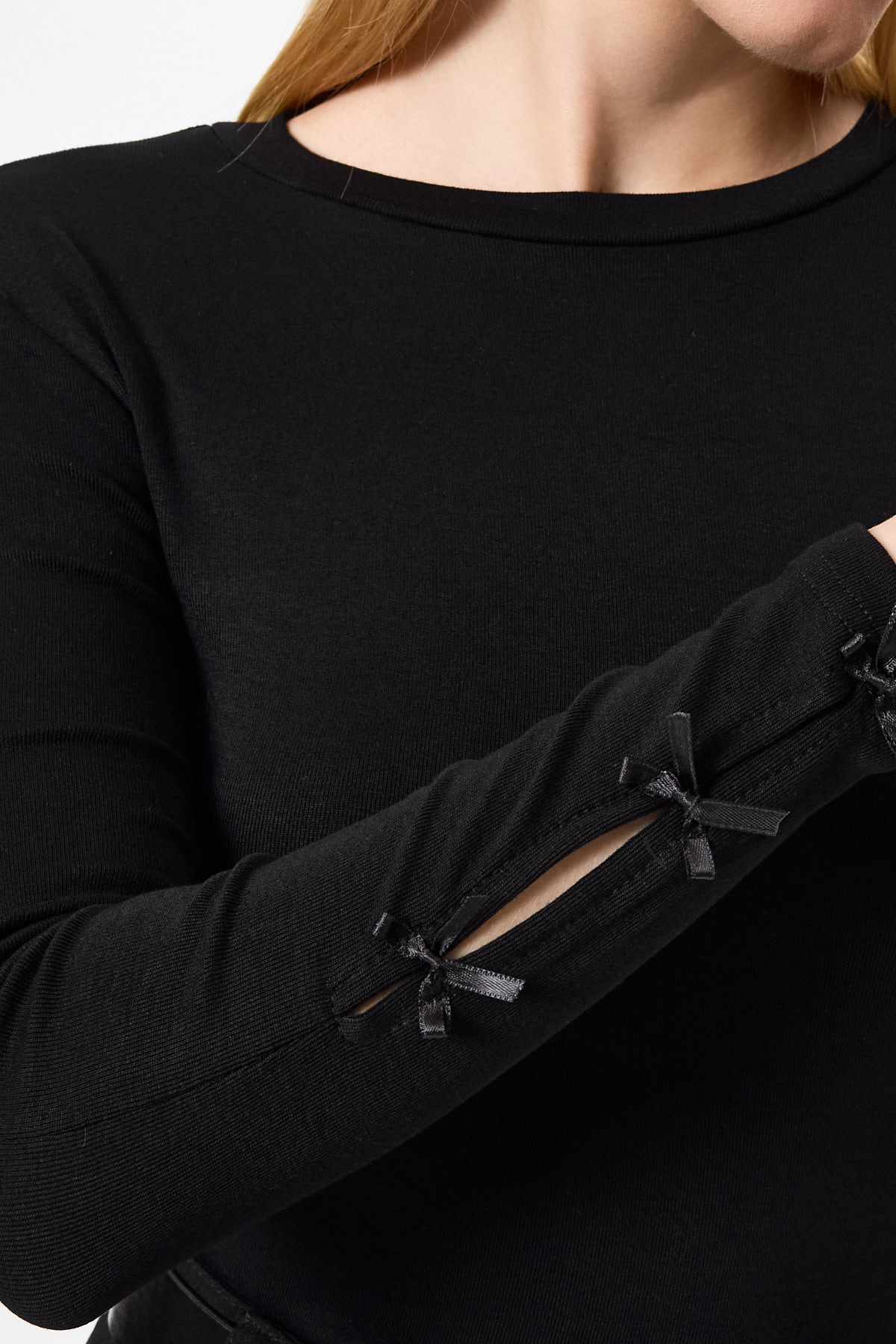 Siyah Kol Kurdele Detaylı Bluz 8232A - 4