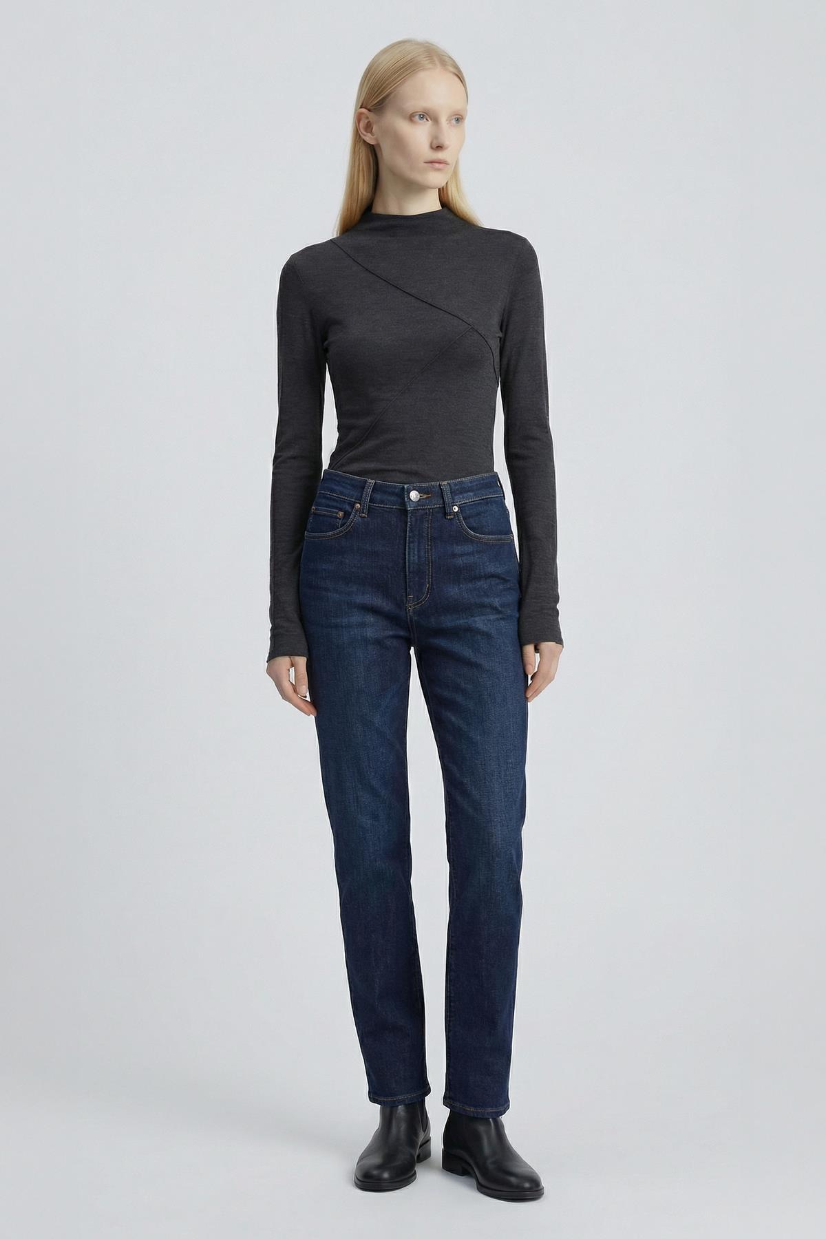 8238A Bisiklet Yaka Ön Çimalı Bluz Siyah - 1