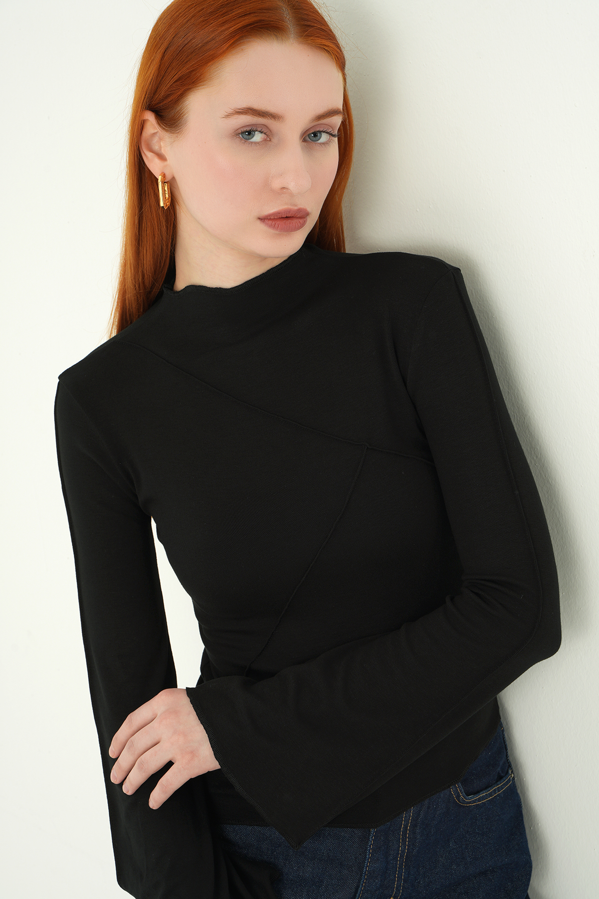 8238A Bisiklet Yaka Ön Çimalı Bluz Siyah - 1