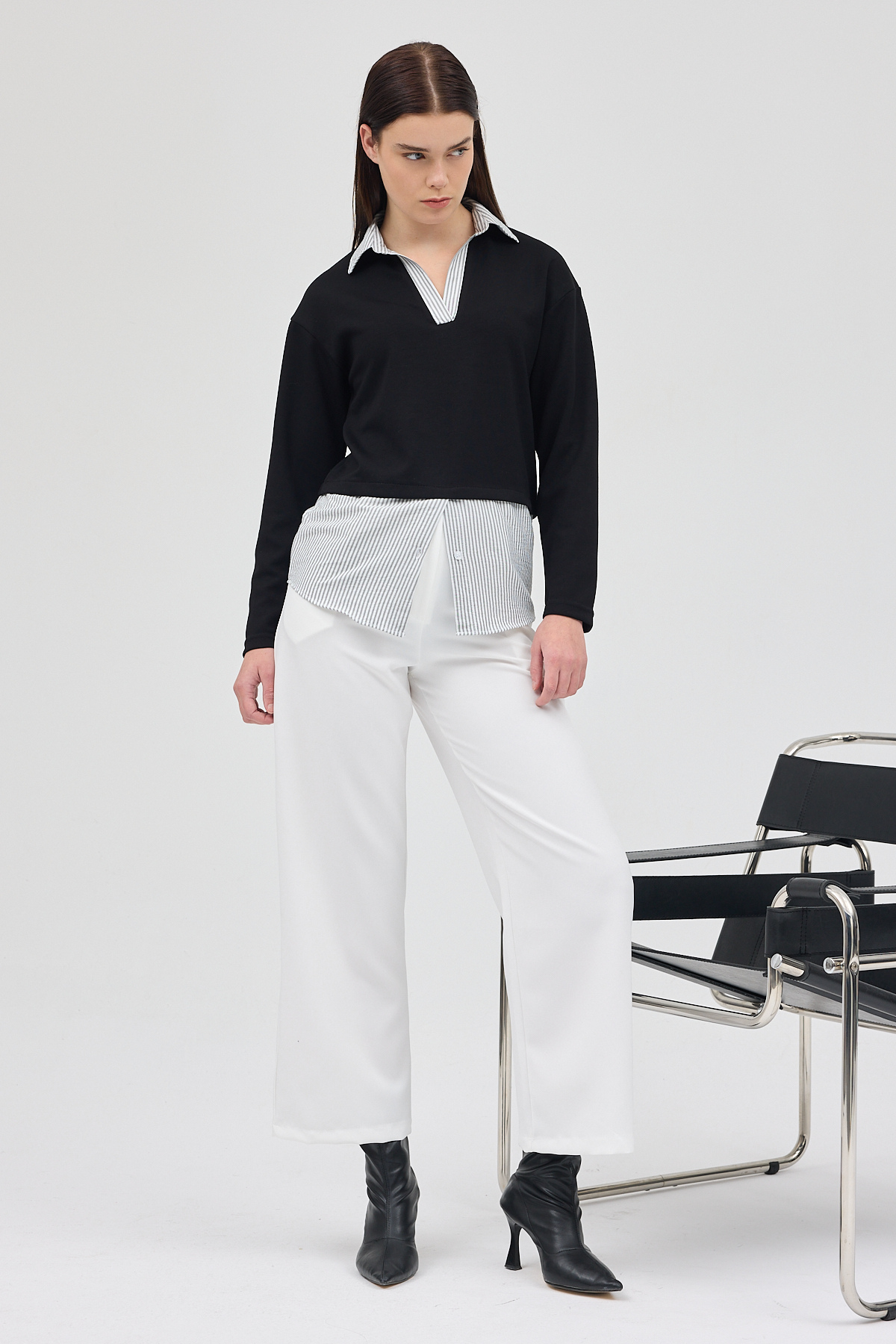 Siyah Gömlek Yaka Detaylı Triko Bluz 8241A - RAYS