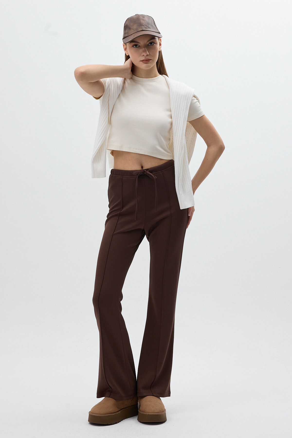 Kaherengi Geniş Paça Beli Bağcıklı Kadın Pantolon 8246A - 1