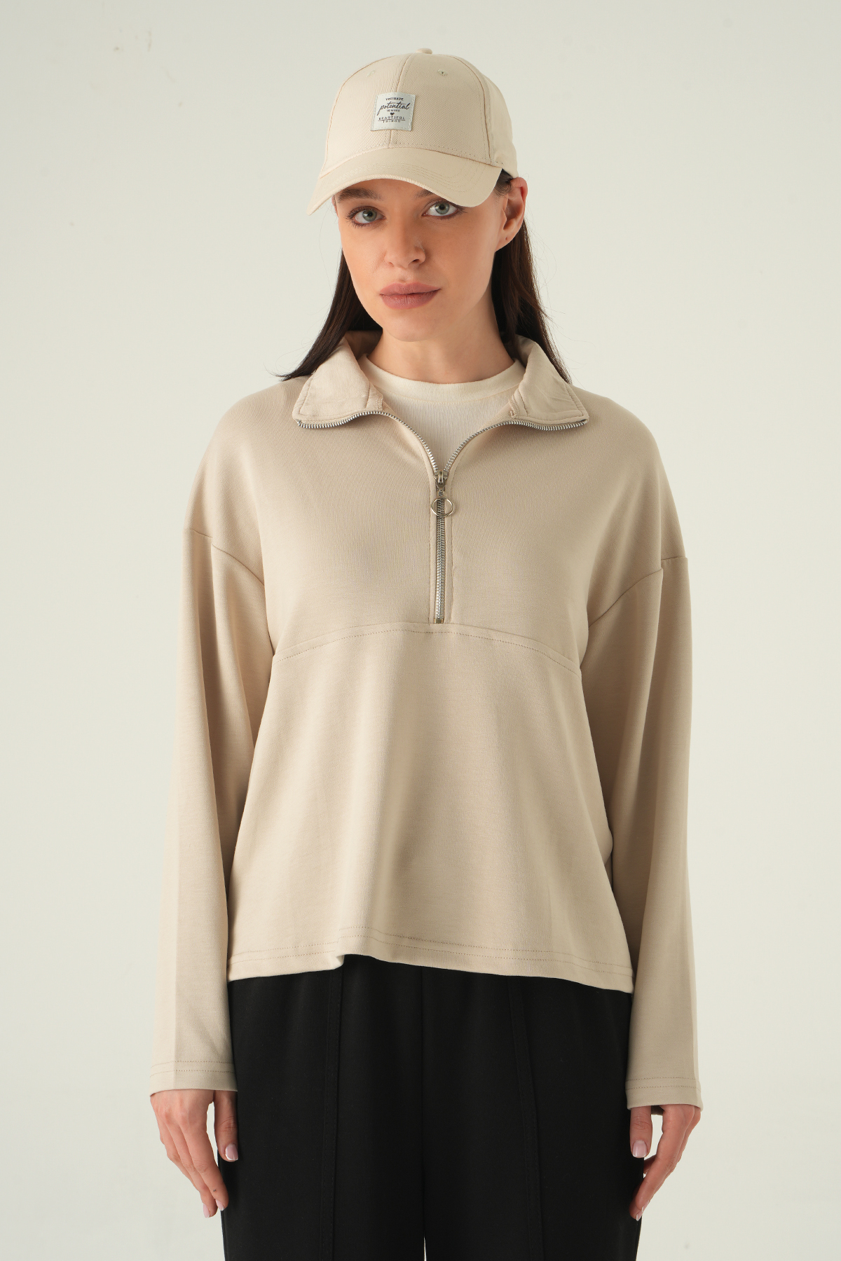 Bej Yarım Fermuarlı Sweat 8249A 