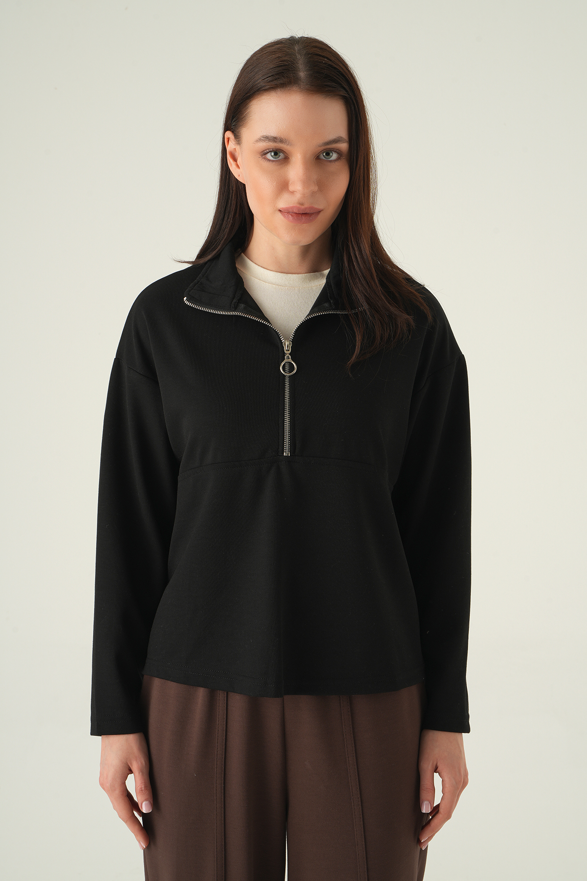 Siyah Yarım Fermuarlı Sweat 8249A - 2