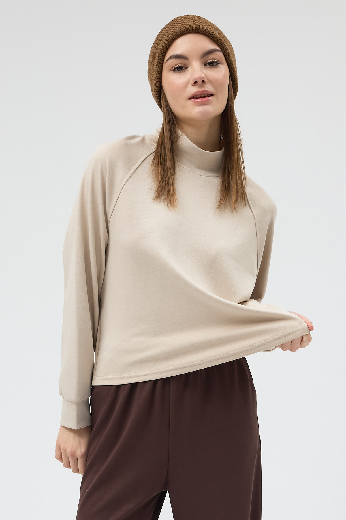 Bej Dik Yaka Reglan Kol Kadın Sweat 8252A - 1