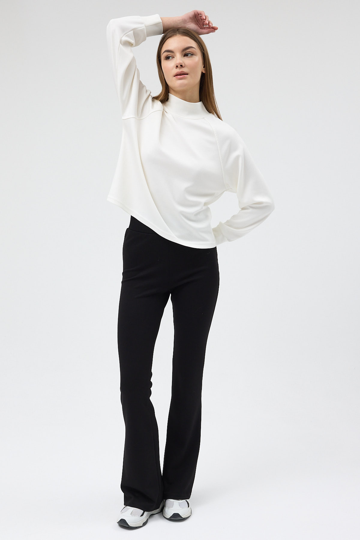 Ekru Dik Yaka Reglan Kol Kadın Sweat 8252A - RAYS