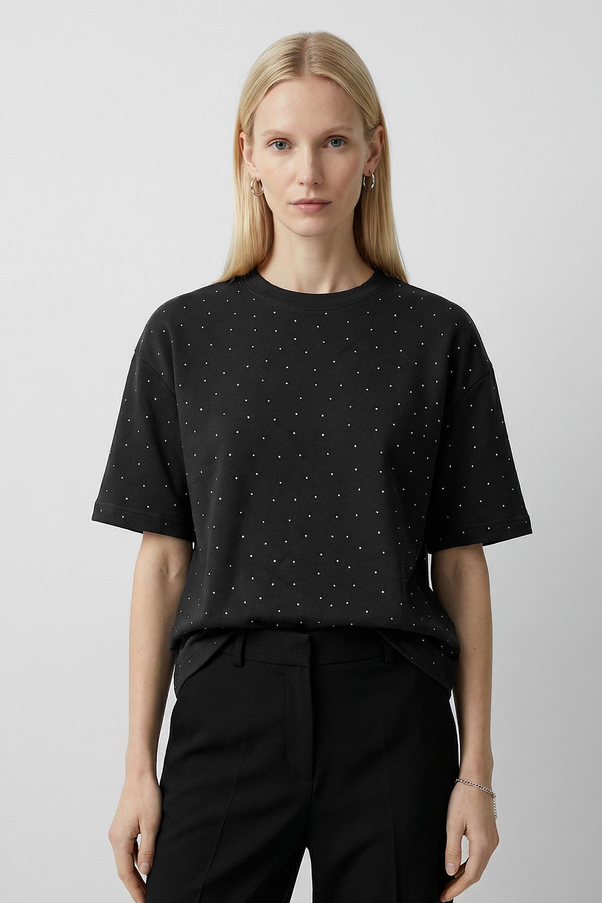 8255 Taşlı Bisiklet Yaka Tişört Siyah 