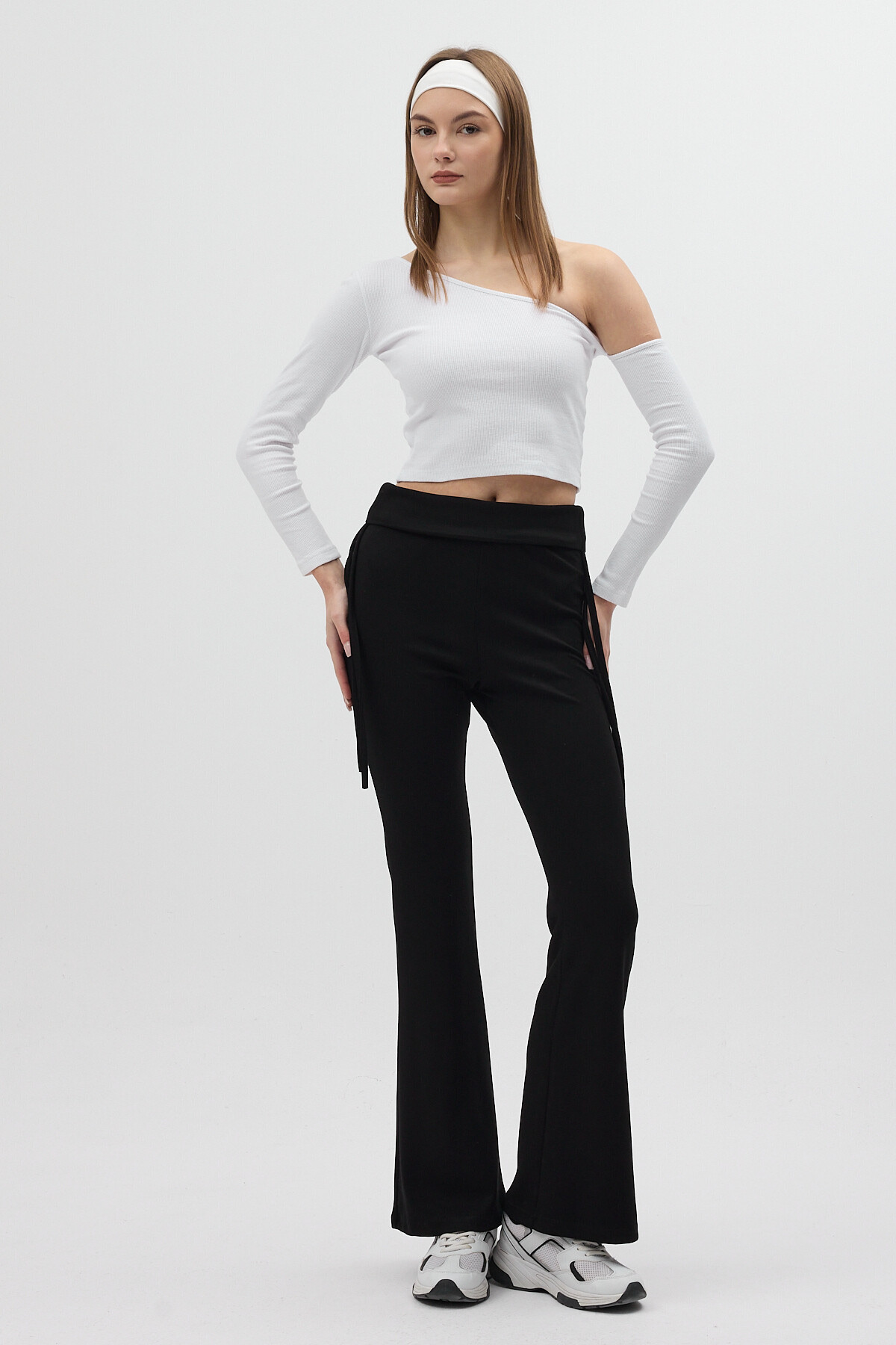 Siyah Geniş Paça Yüksek Bel Yandan Bağlamalı Kadın Pantolon 8255A - 7