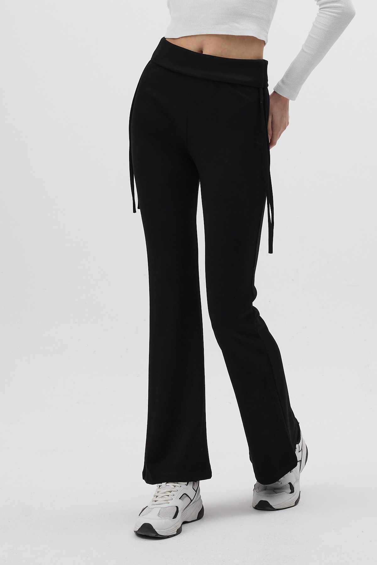 Siyah Geniş Paça Yüksek Bel Yandan Bağlamalı Kadın Pantolon 8255A - 2