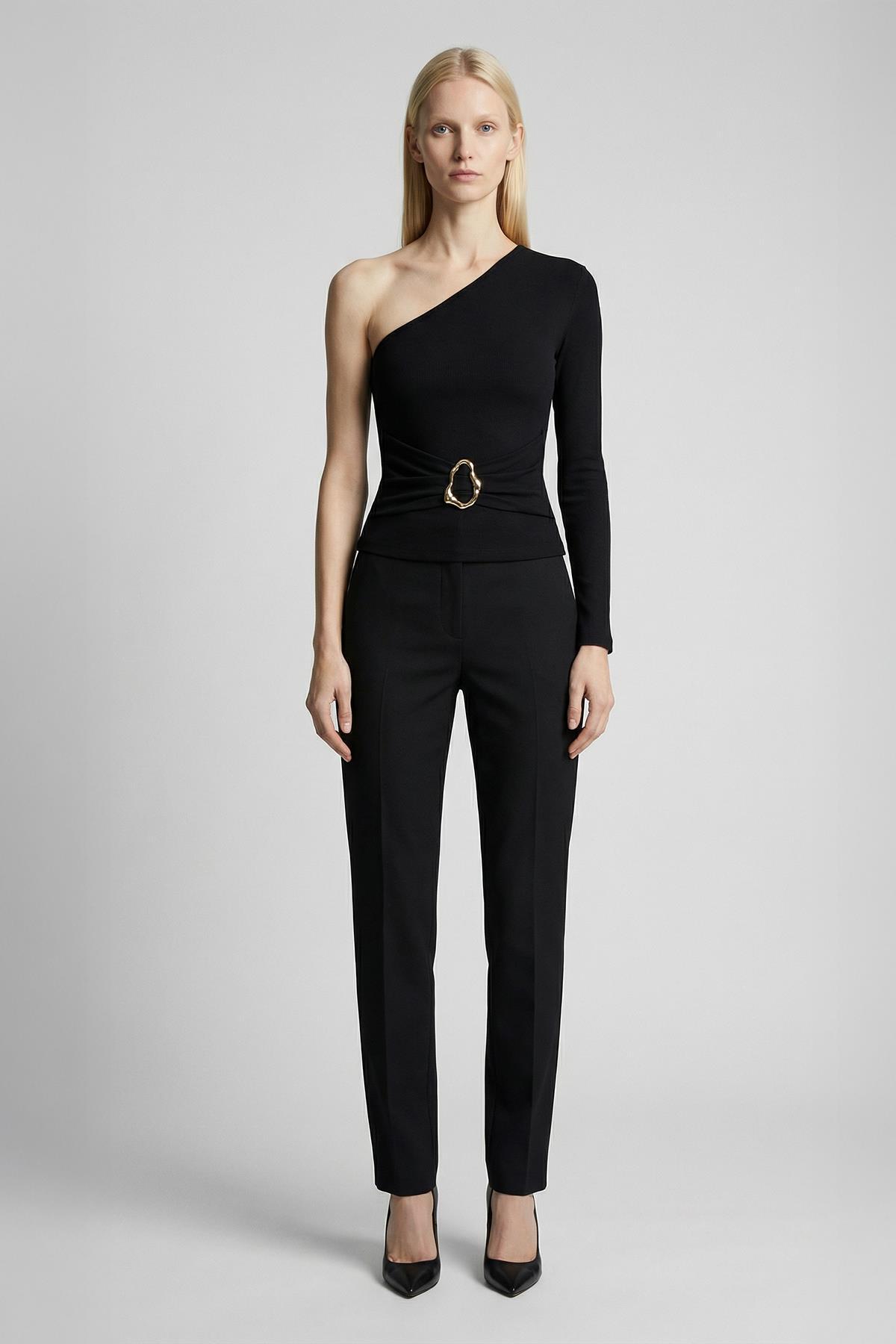 8261A Tek Kol Tokalı Bluz Siyah - RAYS